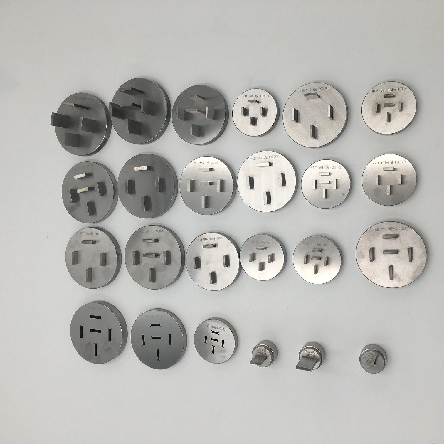 GB1003標(biāo)準(zhǔn)插頭插座量規(guī) GB1003標(biāo)準(zhǔn)插頭插座量規(guī)