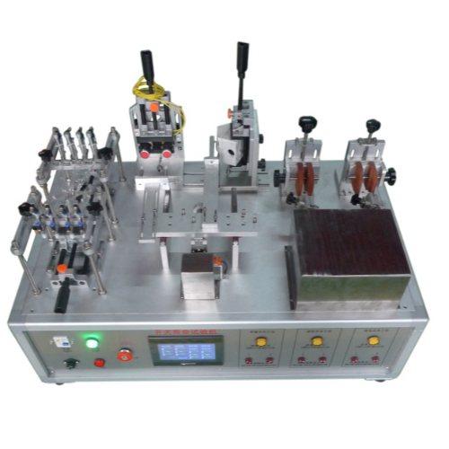 插頭插座分?jǐn)嗳萘亢驼２僮髟囼?yàn)裝置