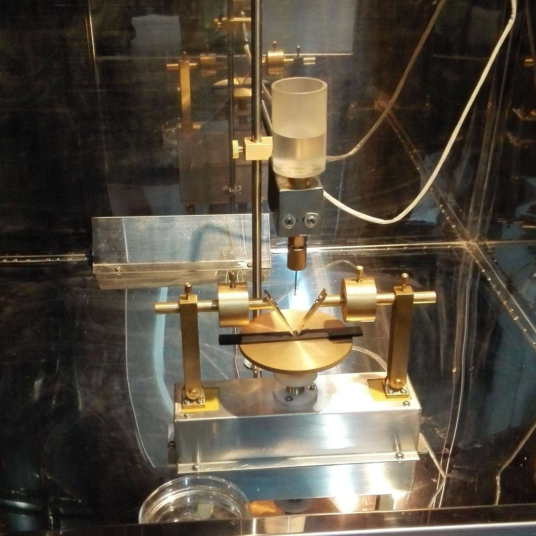 漏電起痕試驗(yàn)儀 漏電起痕試驗(yàn)儀