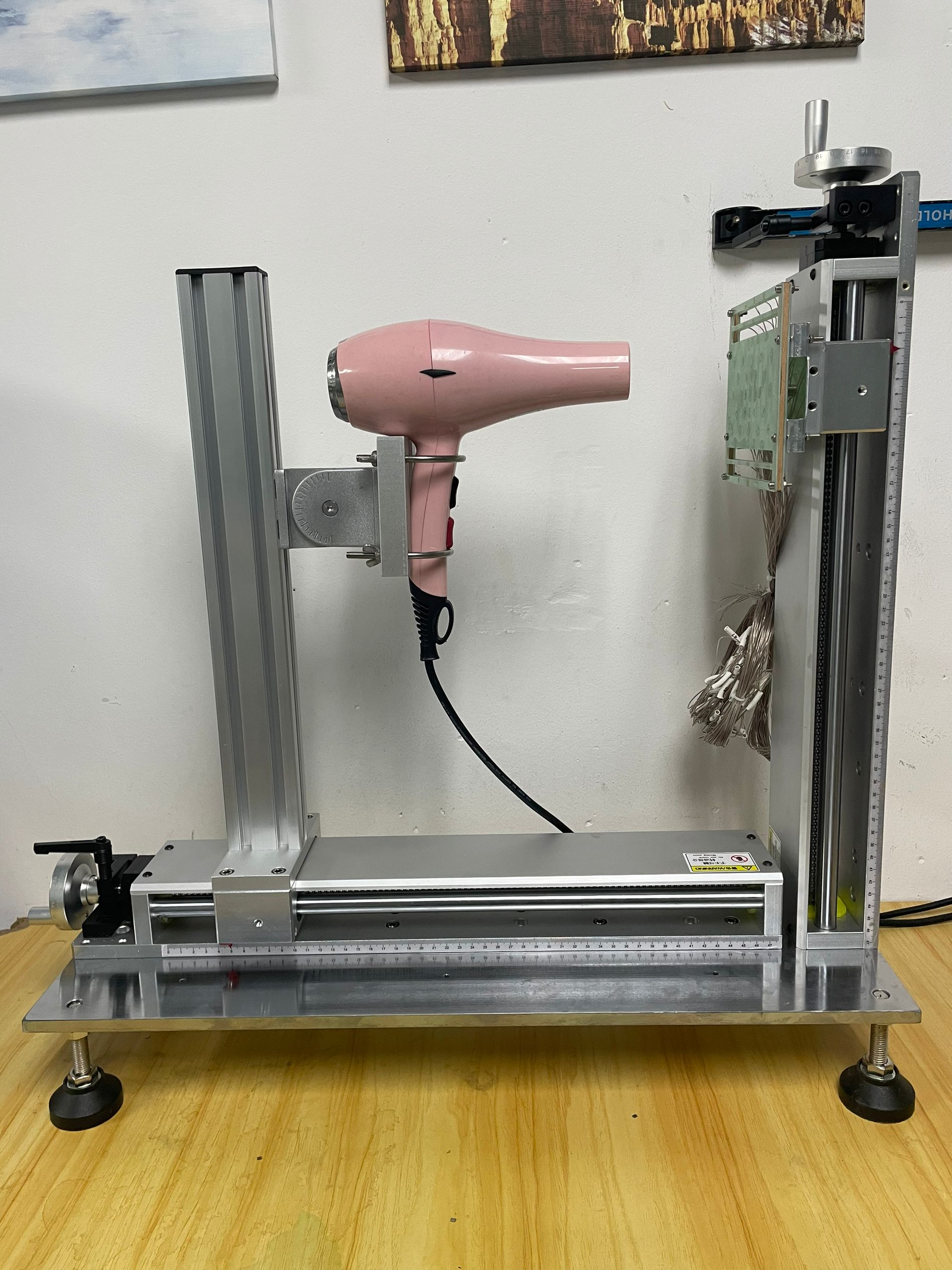 53點(diǎn)電吹風(fēng)溫度試驗(yàn)儀 53點(diǎn)電吹風(fēng)溫度試驗(yàn)儀