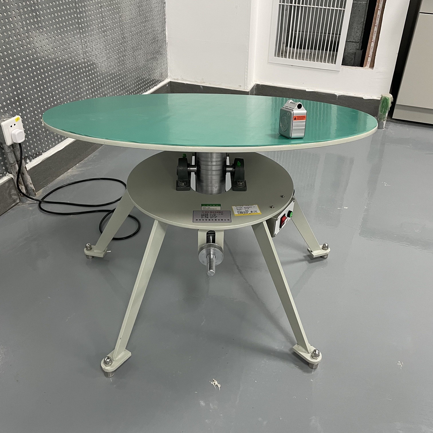 穩(wěn)定性試驗(yàn)臺(tái)